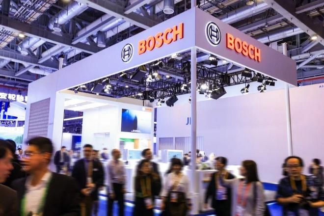 高清多图丨现场直击长宁风采 多式联运服务的枢纽力量